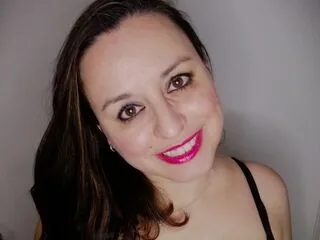 AdelaAlbaNatural, 46yo cam performer